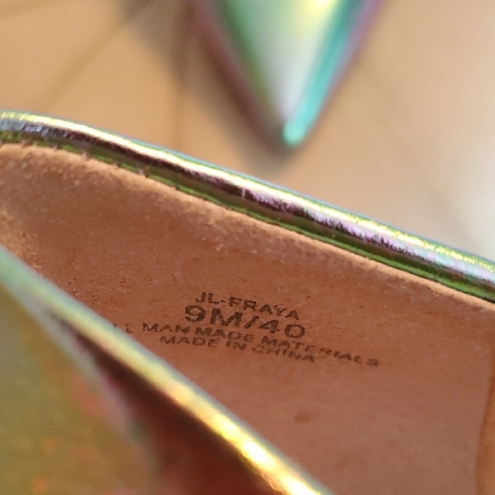 Jennifer Lopez Irridescent Stiletto Heels - Picture 6 of 11